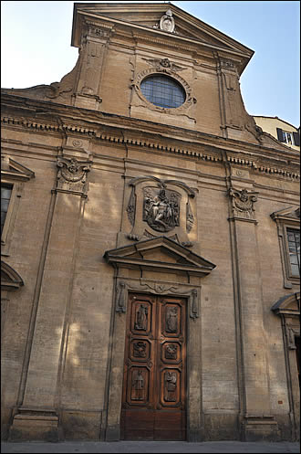 The façade of the Basilica of Santa Trinita