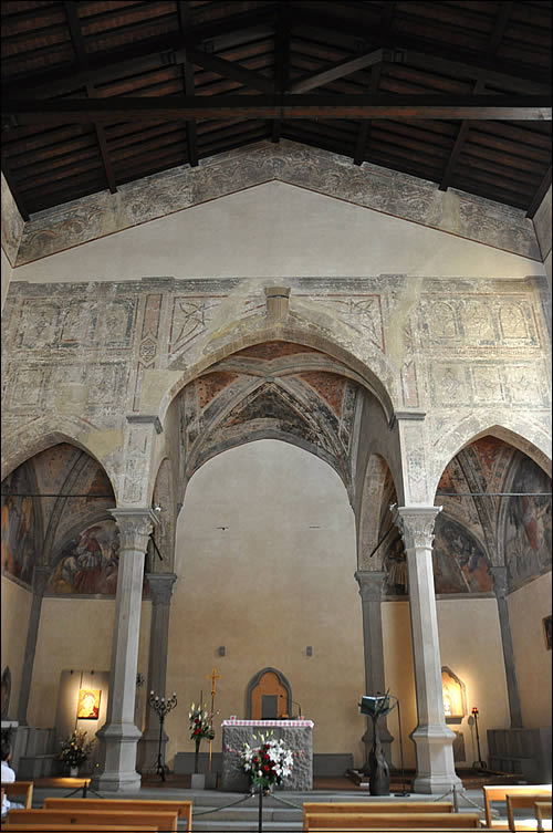 L'intérieur de l'glise Saint Charles des Lombards