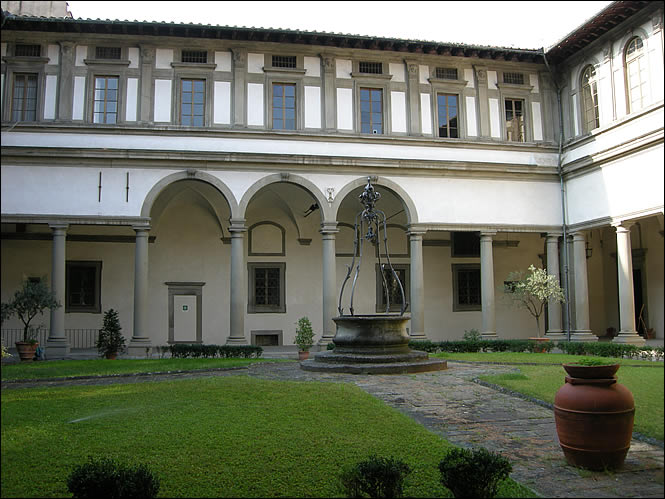 A cloister of the church Santo Spirito