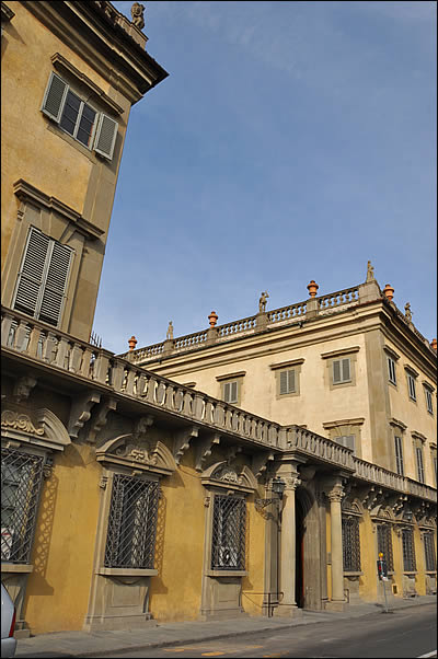 The faade of Palazzo Corsini