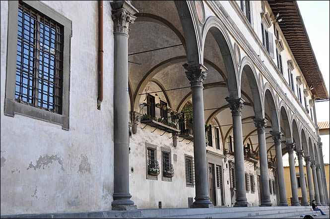 The Servites' portico