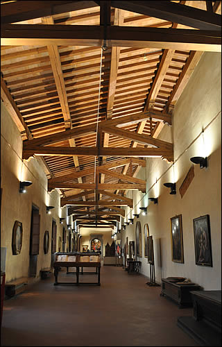 The gallery of the hospital of the Innocents